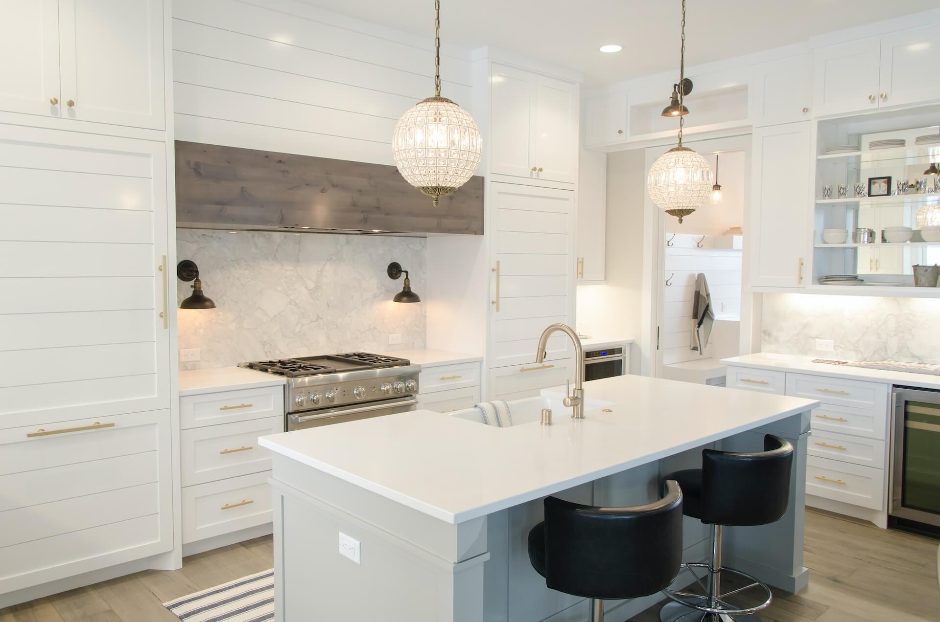 Mau Buat Kitchen Set Mini Bar? Pahami Dulu Ukurannya yang Tepat