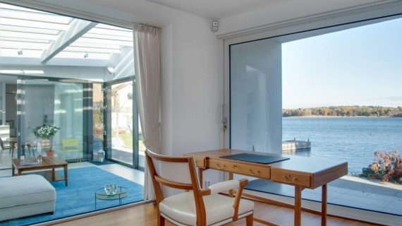 Biar Kusen Apartemen Tepi Pantai Tidak Gampang Rusak, Pakai Material UPVC