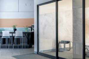 Mau Beli Pintu Lipat UPVC? Perhatikan Hal Berikut ini!