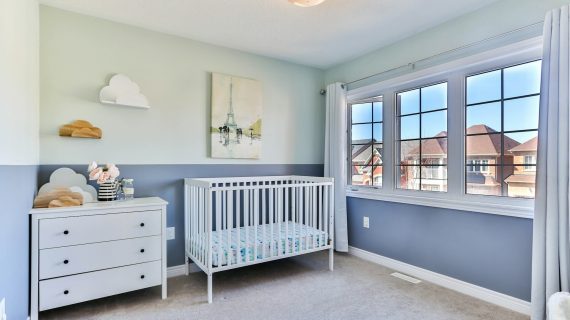 4 Tips Memilih Cat untuk Kamar Bayi yang Netral dan Berkualitas