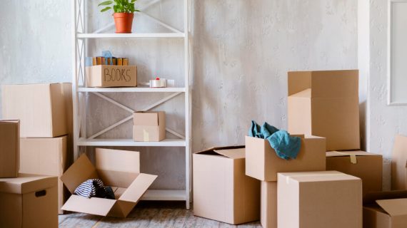 Desain Gudang Minimalis dengan Furniture Multifungsi UPVC