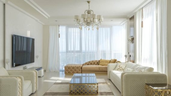 Desain Rumah dengan Jendela yang Besar
