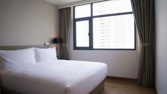 Desain Penginapan Glamping. Coba Terapkan dengan UPVC Juga!